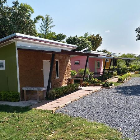 Baan Hin Sai Suay Hotel Nongszaraj Kültér fotó