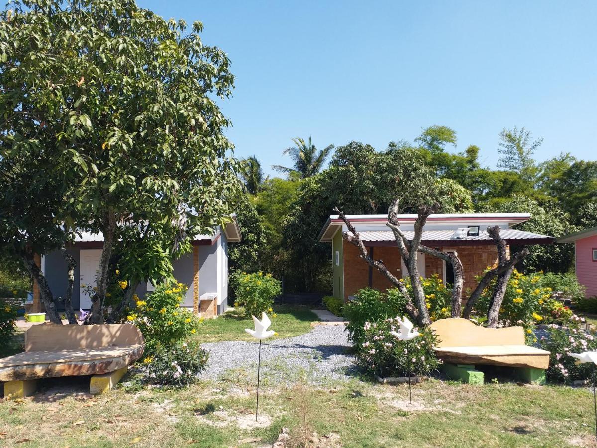 Baan Hin Sai Suay Hotel Nongszaraj Kültér fotó