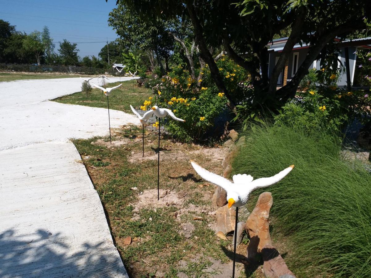 Baan Hin Sai Suay Hotel Nongszaraj Kültér fotó